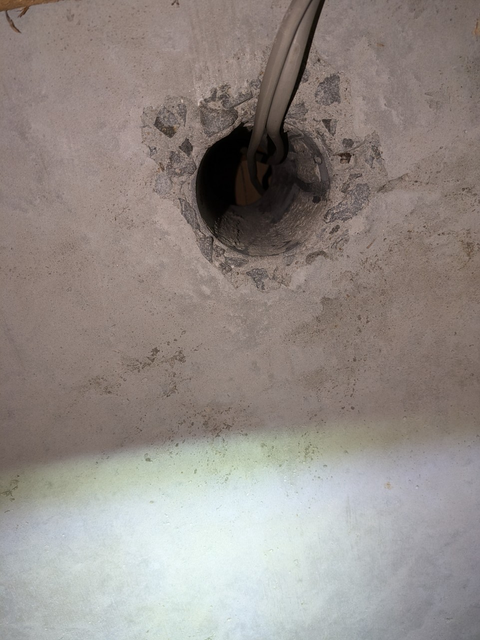 長崎市のイタチ対策工事｜Ｍ様邸 ビフォー