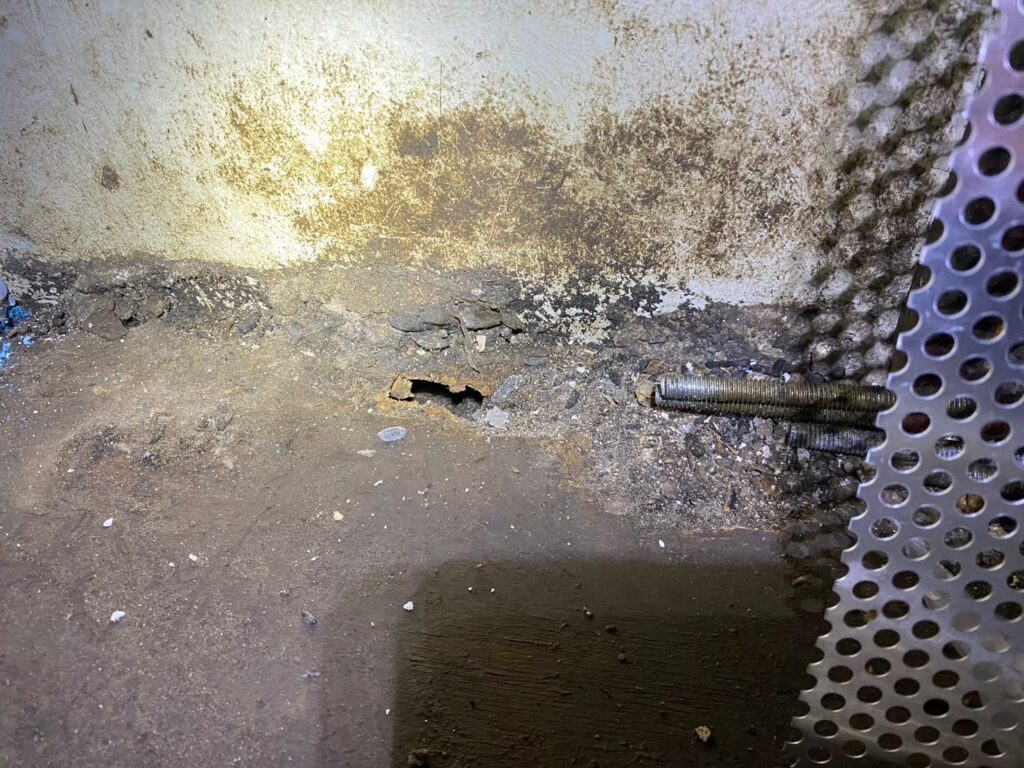 福岡市のネズミ対策工事一式|M様店舗 15