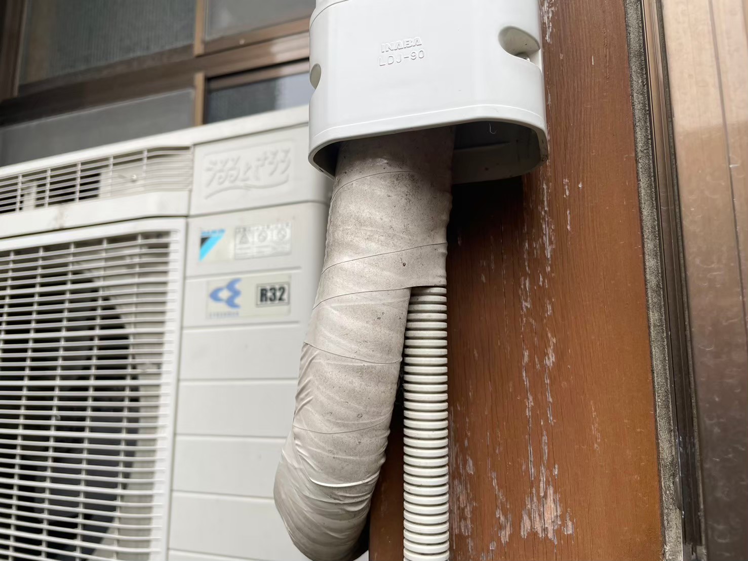 下都賀郡のネズミ・コウモリ対策工事一式|U様邸 ビフォー